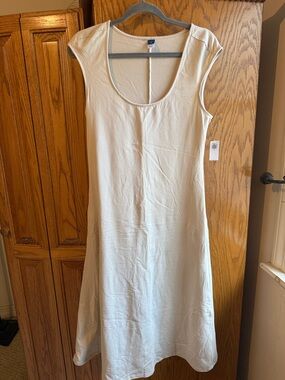 Old Navy Simple Scoop Neck Cream Dress